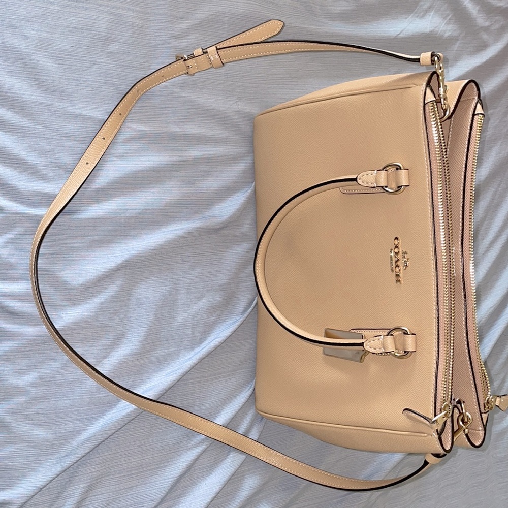 Coach - SURRY CARRYALL - nude